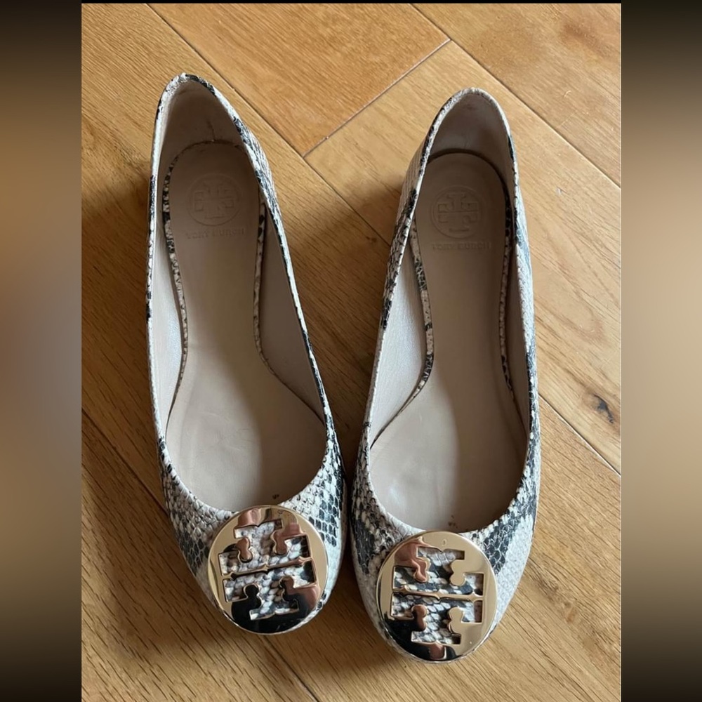 Tory Burch flats